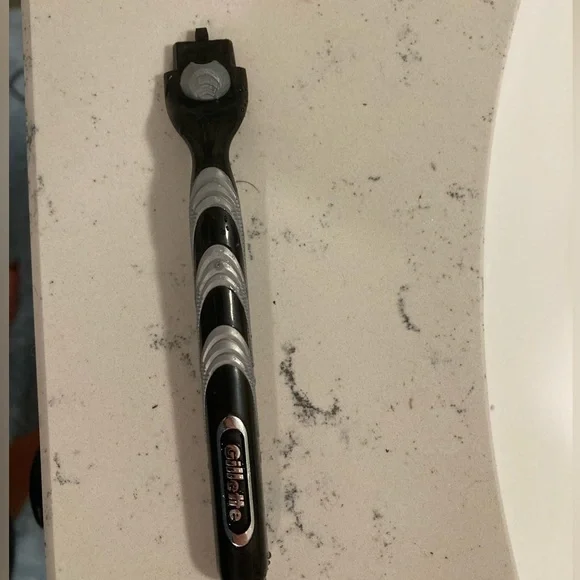 Gillette Razor Handle - Picture 1 of 3